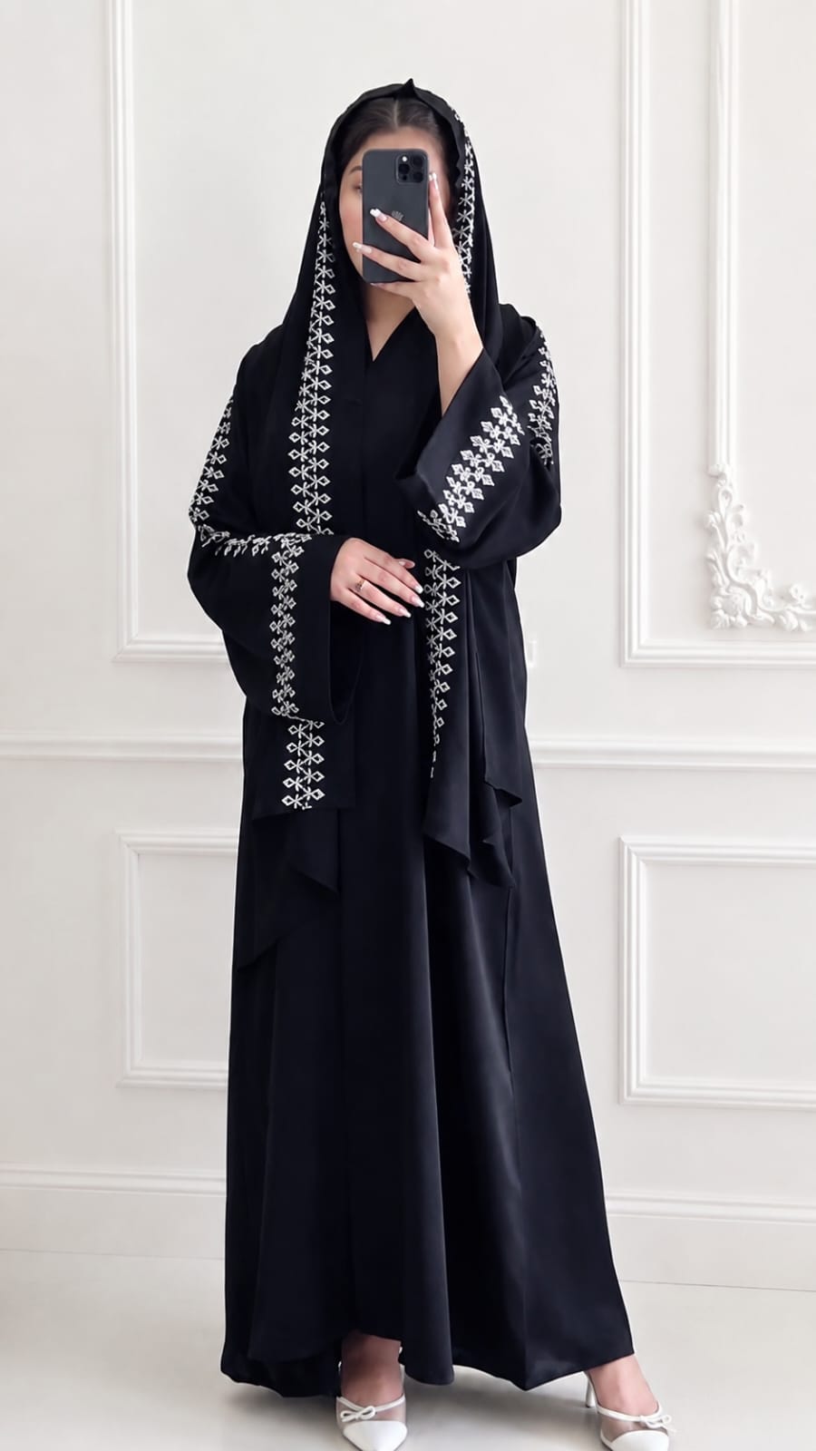 Royal Embroidery Abaya - Black