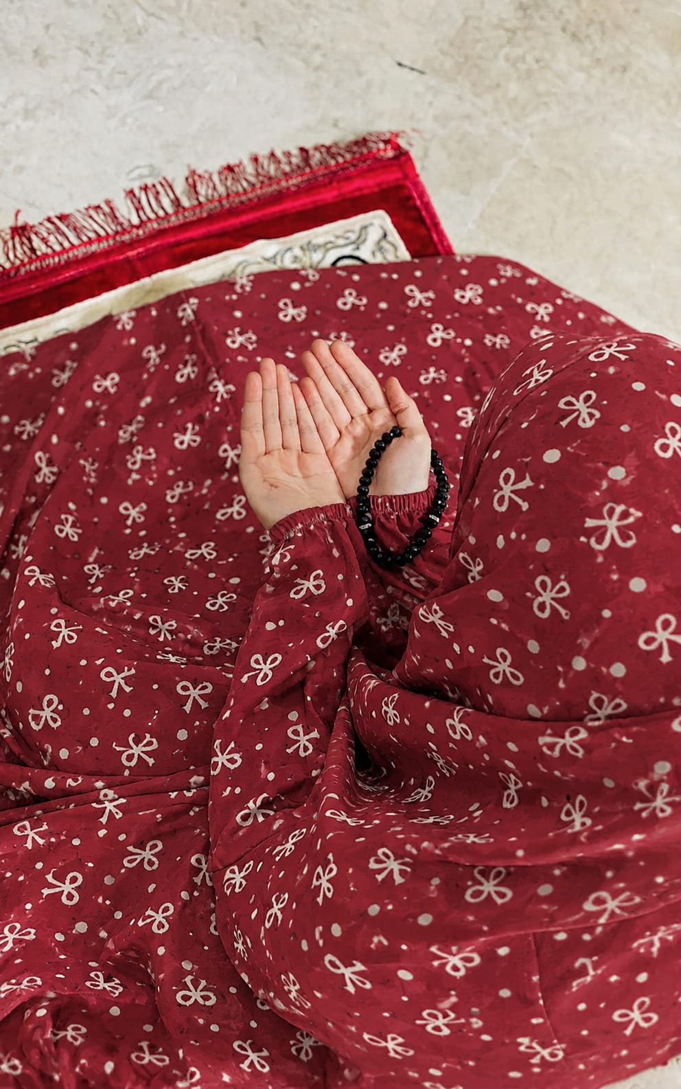 Namaz Chadar - Full-Coverage Prayer Shawl - Maroon Floral