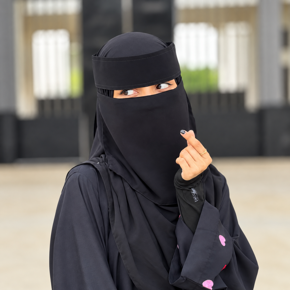 Black Saudi Niqab - WOMEO